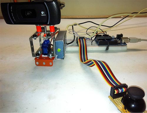 Поворотная вебкамера контролируемая Arduino