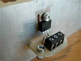 LM338 на радиаторе