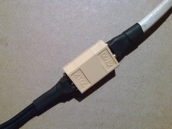 Соединение разъёмов типа XT60