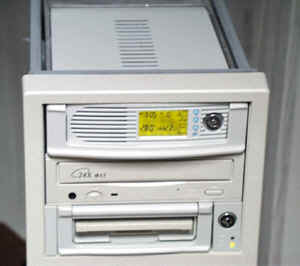 Съемный модуль для винчестеров Ultra Wide SCSI с     системой температурного контроля
