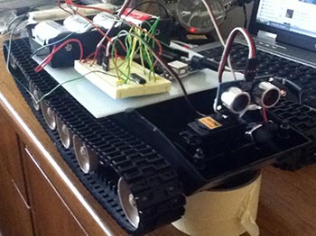 Автономный танк на Arduino
