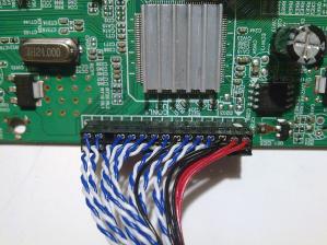 Подключение кабеля LVDS к модулю